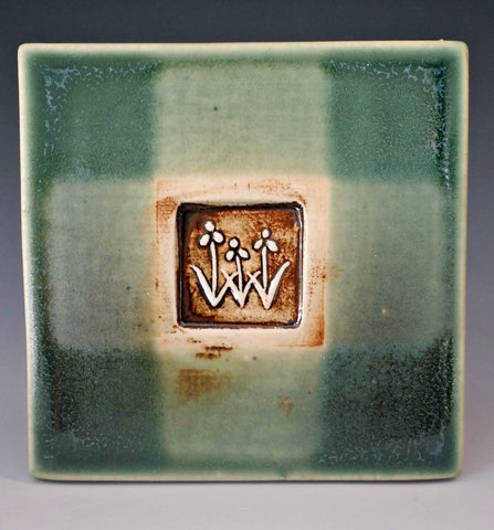 Iris Tile