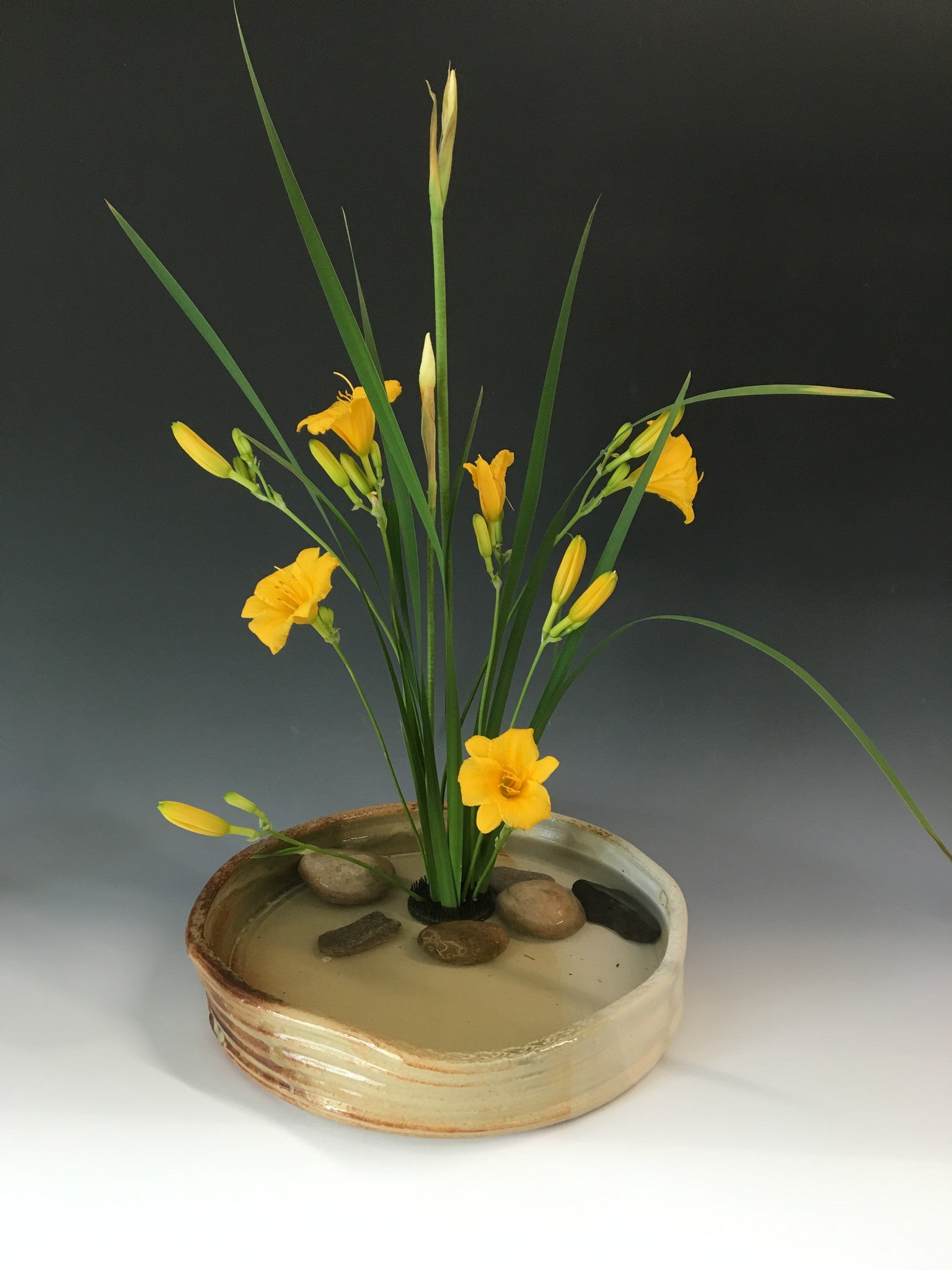 Large Flower Arranger